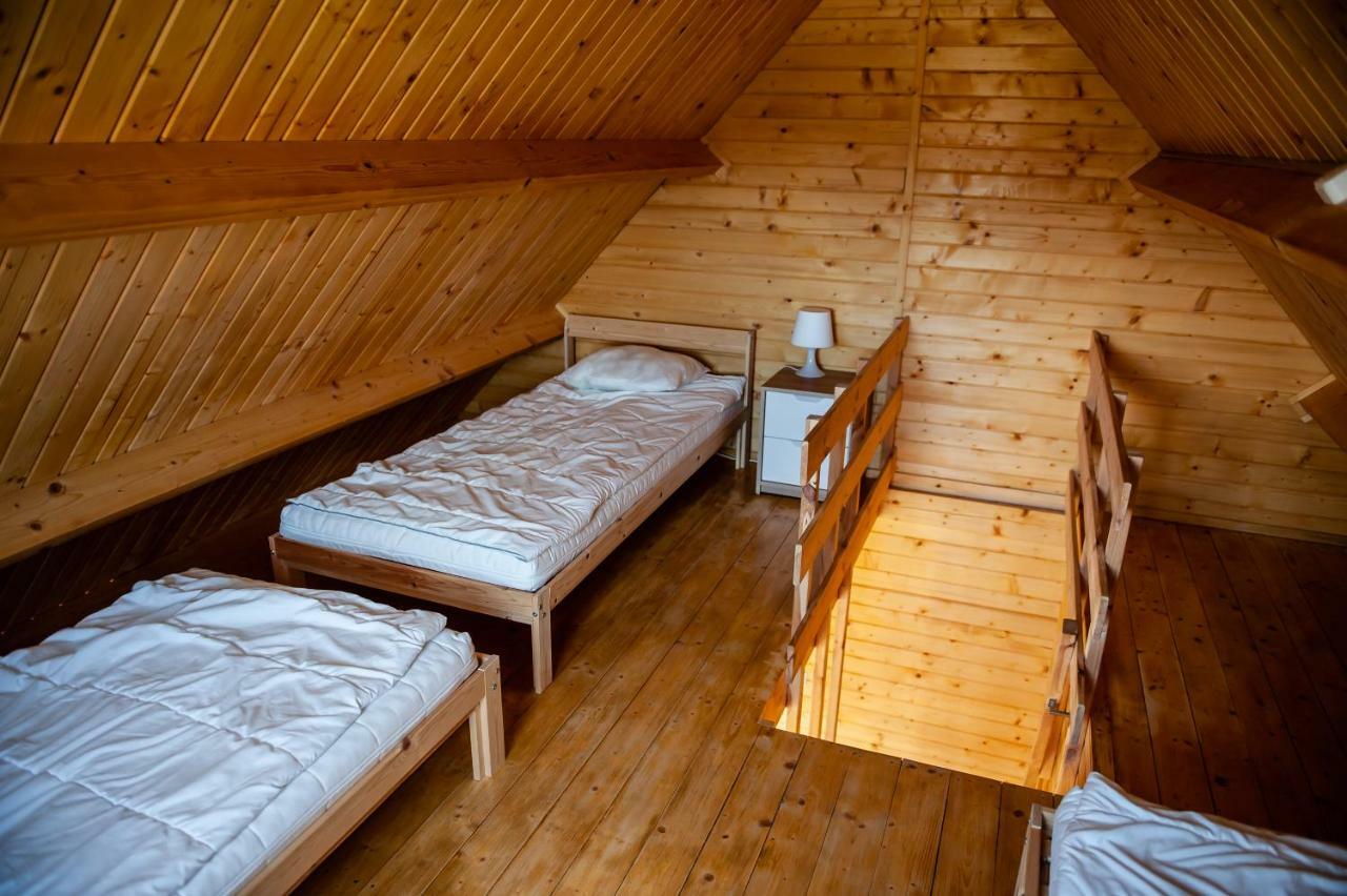 Pod Debami Wicie- Domki Drewniane Nad Morzem Wicie  Ngoại thất bức ảnh