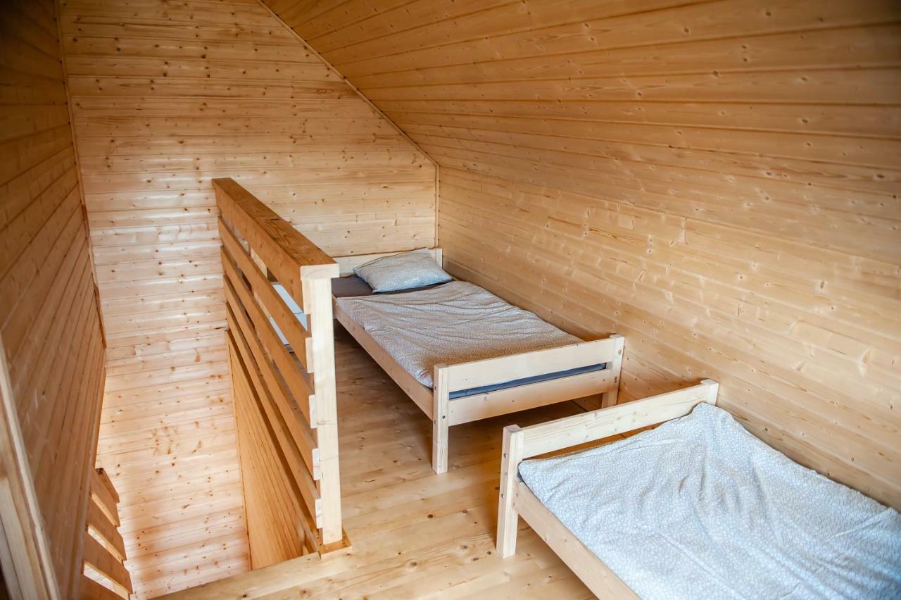 Pod Debami Wicie- Domki Drewniane Nad Morzem Wicie  Ngoại thất bức ảnh