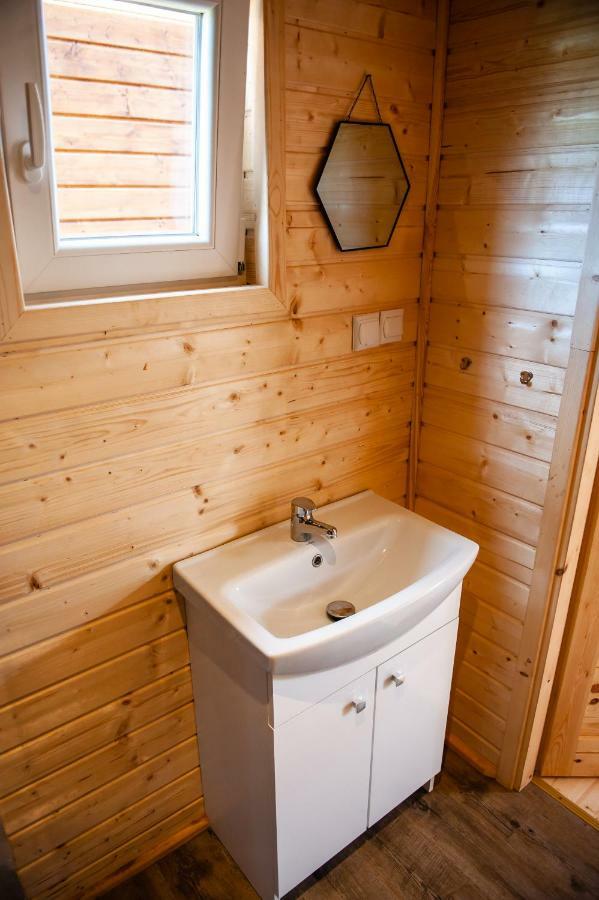 Pod Debami Wicie- Domki Drewniane Nad Morzem Wicie  Ngoại thất bức ảnh