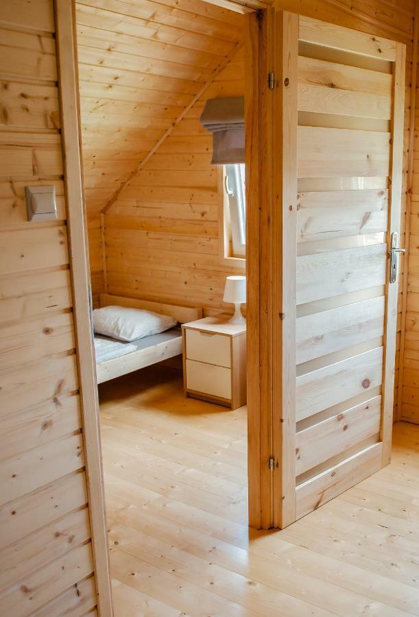Pod Debami Wicie- Domki Drewniane Nad Morzem Wicie  Ngoại thất bức ảnh